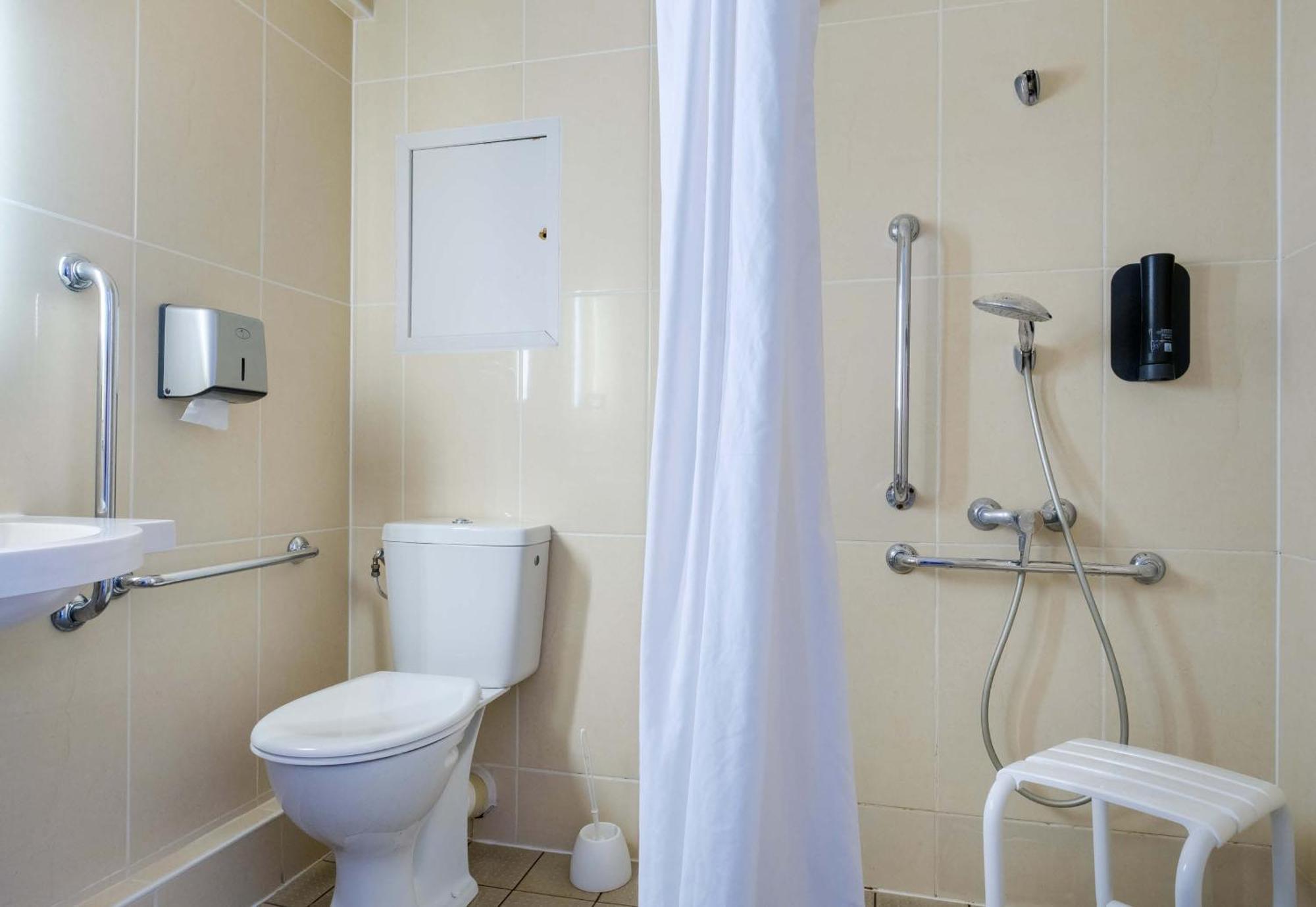 B&B Hotel Villeneuve Loubet Village Εξωτερικό φωτογραφία