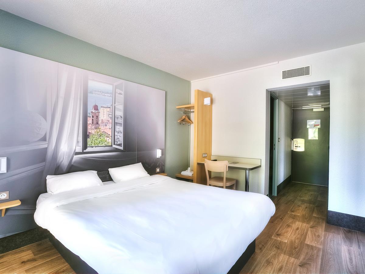 B&B Hotel Villeneuve Loubet Village Εξωτερικό φωτογραφία