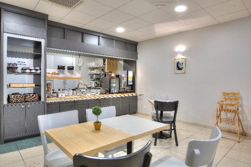 B&B Hotel Villeneuve Loubet Village Εξωτερικό φωτογραφία